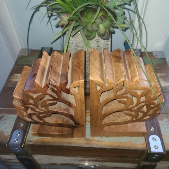 Wooden Bookends Wood  Hand Crafted Vintage Carved Tree 8" x 10" x 3" - Picture 9 of 11